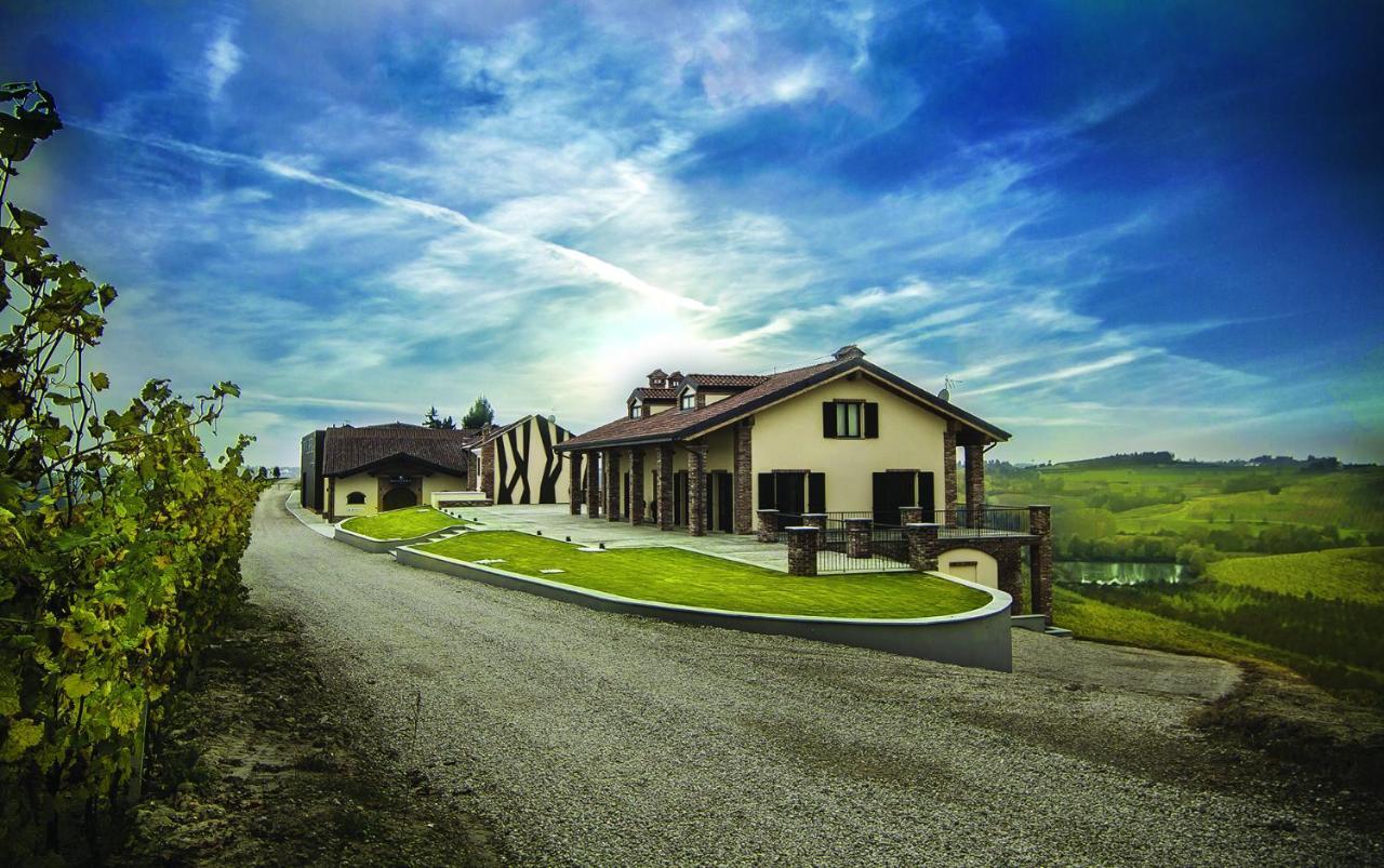 Montalbera Wine Suites Montemagno  Экстерьер фото