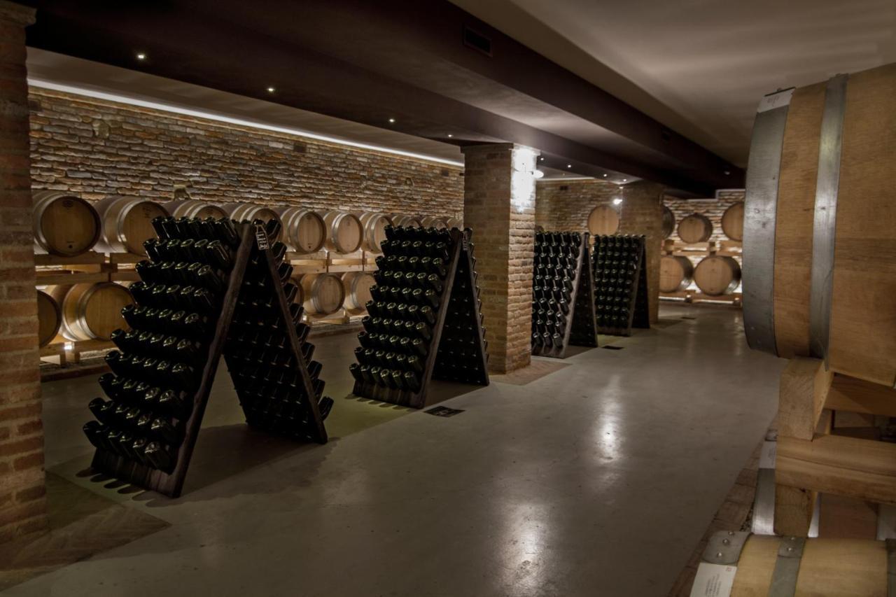 Montalbera Wine Suites Montemagno  Экстерьер фото