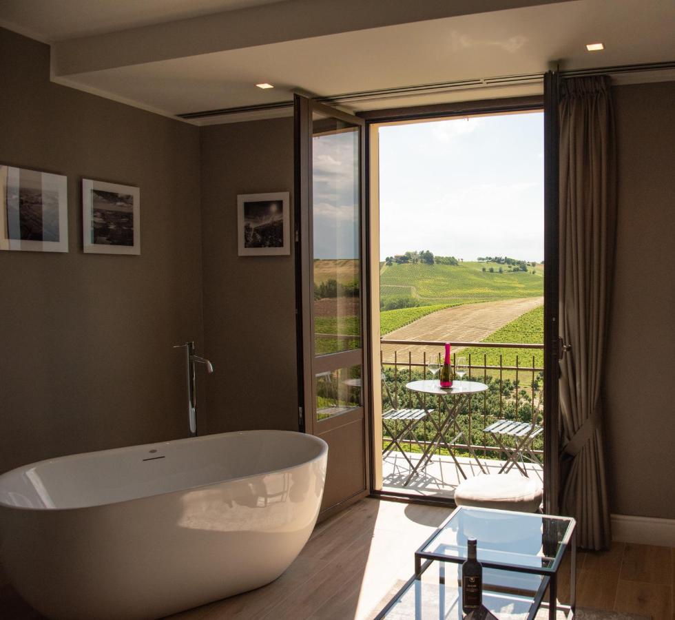 Montalbera Wine Suites Montemagno  Экстерьер фото