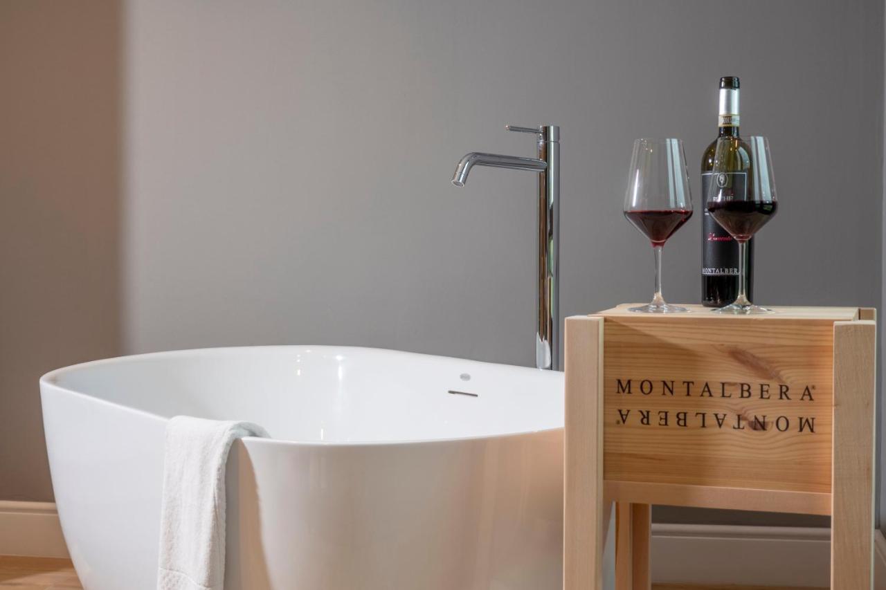 Montalbera Wine Suites Montemagno  Экстерьер фото